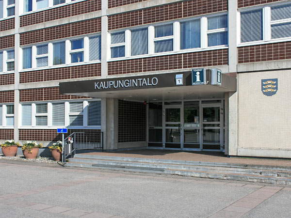 Sis&auml;&auml;nk&auml;ynti